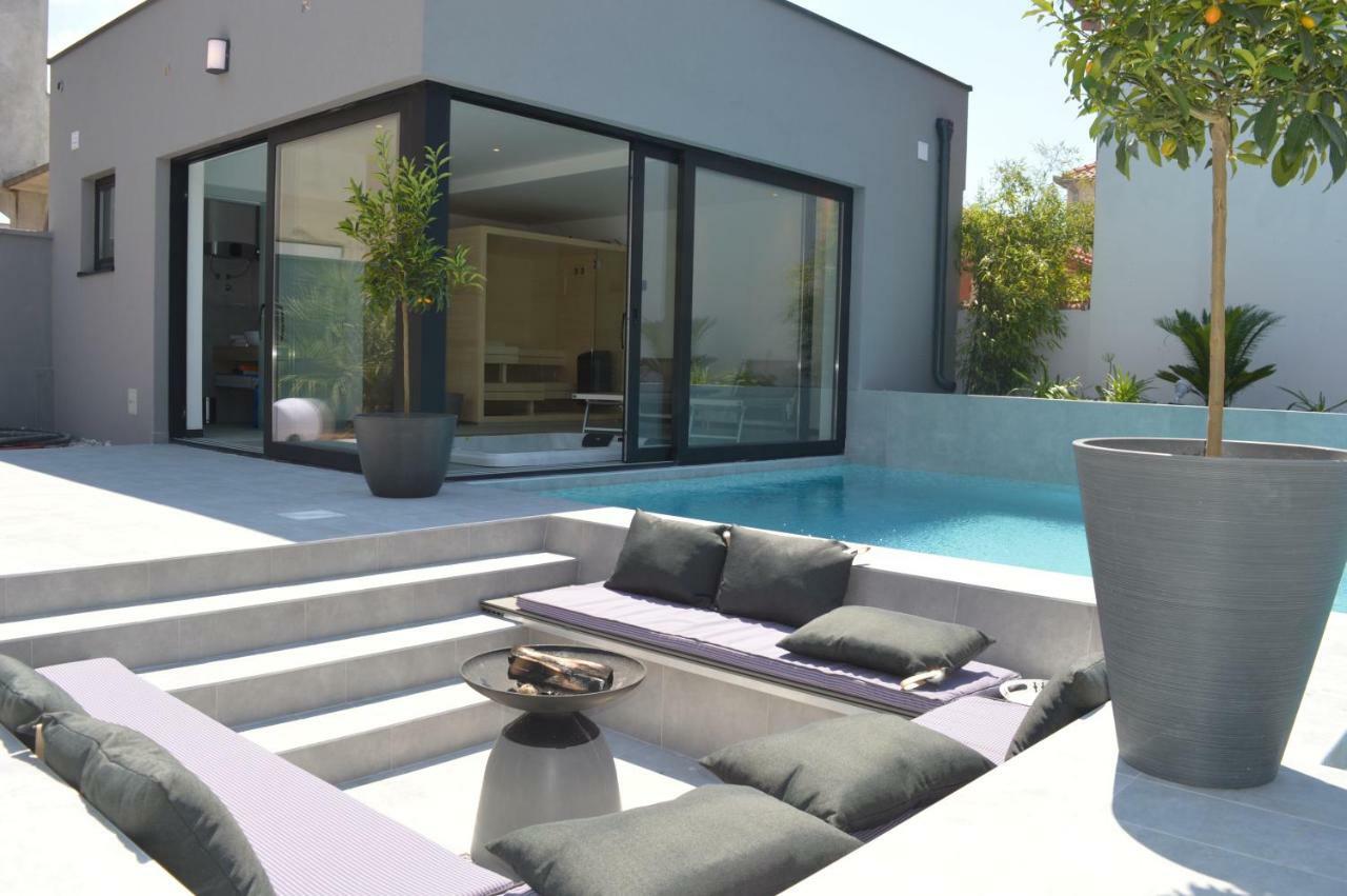 Villa Omnia Zadar Exterior photo